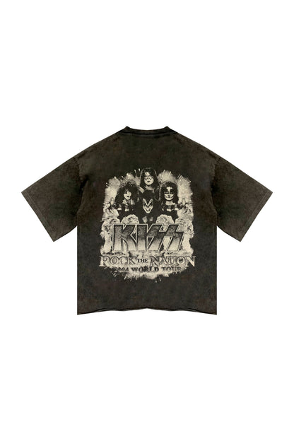 KISS OVER TEE