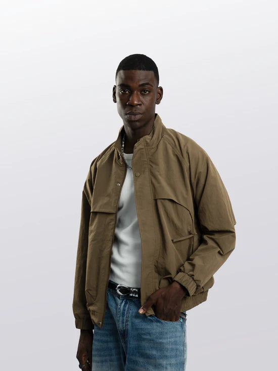 FUNCTIONAL WINDBREAKER
