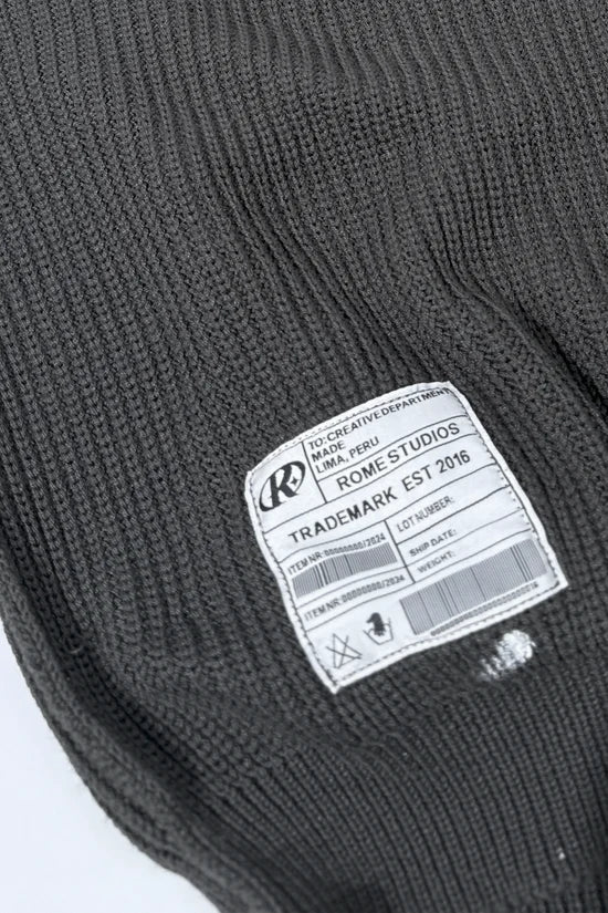 CRASH REG SWEATER