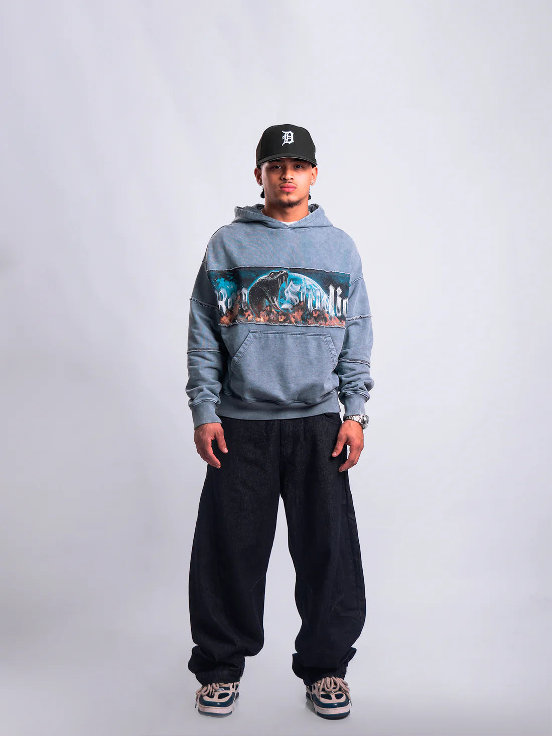 MOONLIGHT BOXY HOODIE